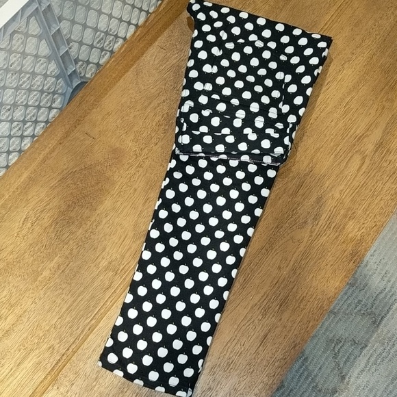 Kate Spade Apple Jeans like new - Picture 5 of 5